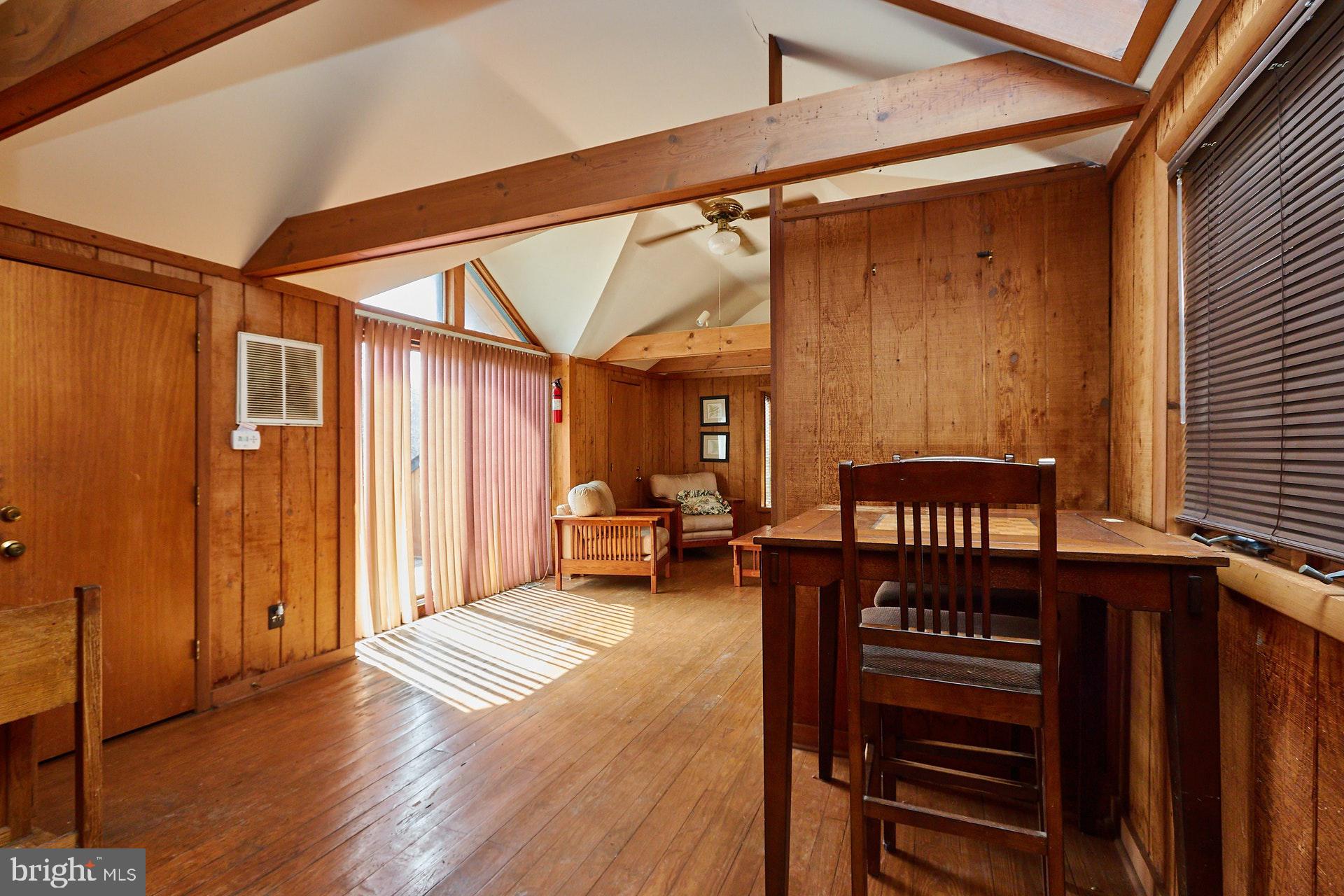 14045 Hume Road Hume, VA 22639 - Photo 33 of 43 Studio apartment