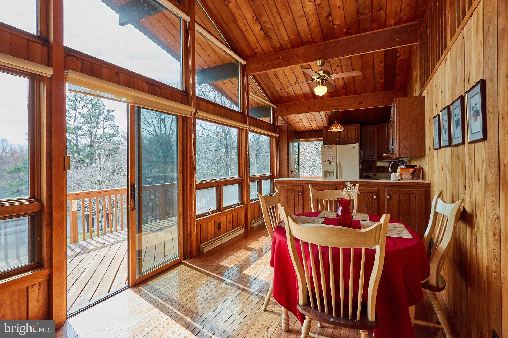 14045 Hume Road Hume, VA 22639 - Photo 10 of 43 Kitchen and eat in breakfast nook