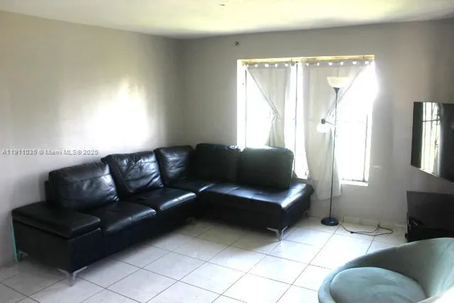 $450,000 | 20541 Northwest 20th Court, Miami Gardens, FL 33056