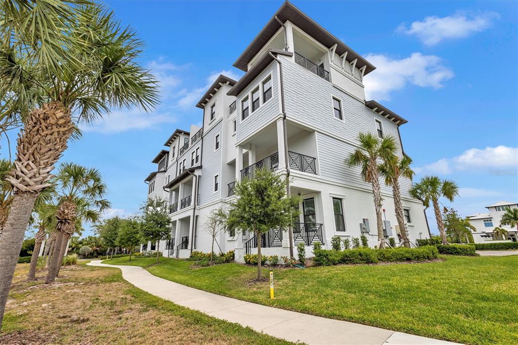 3027 Bermuda Sloop Circle Ruskin, FL 33570 - Photo 6 of 53
