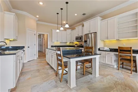 $534,900 | 402 Long Lake Drive, Covington, LA 70435