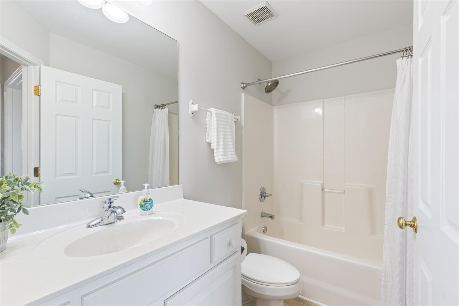 4923 Midland Fosterville Road Bell Buckle, TN 37020 - Photo 20 of 35 a bathroom with a sink toilet and shower