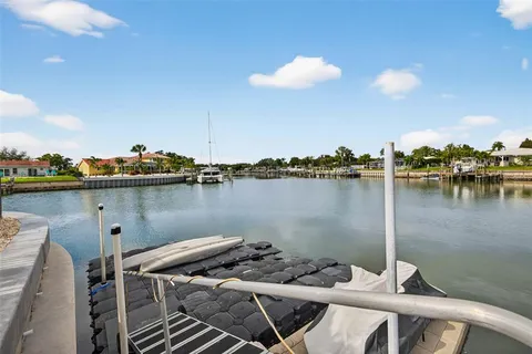 $3,250,000 | 4401 38th Street South, St. Petersburg, FL 33711