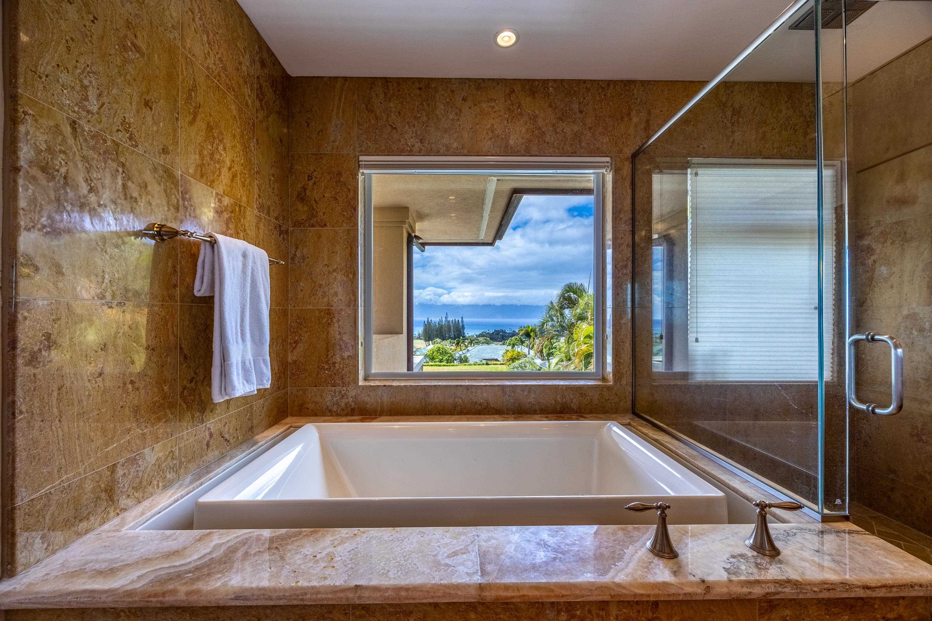 222 Crestview Road Lahaina, HI 96761 - Photo 31 of 49 Bath