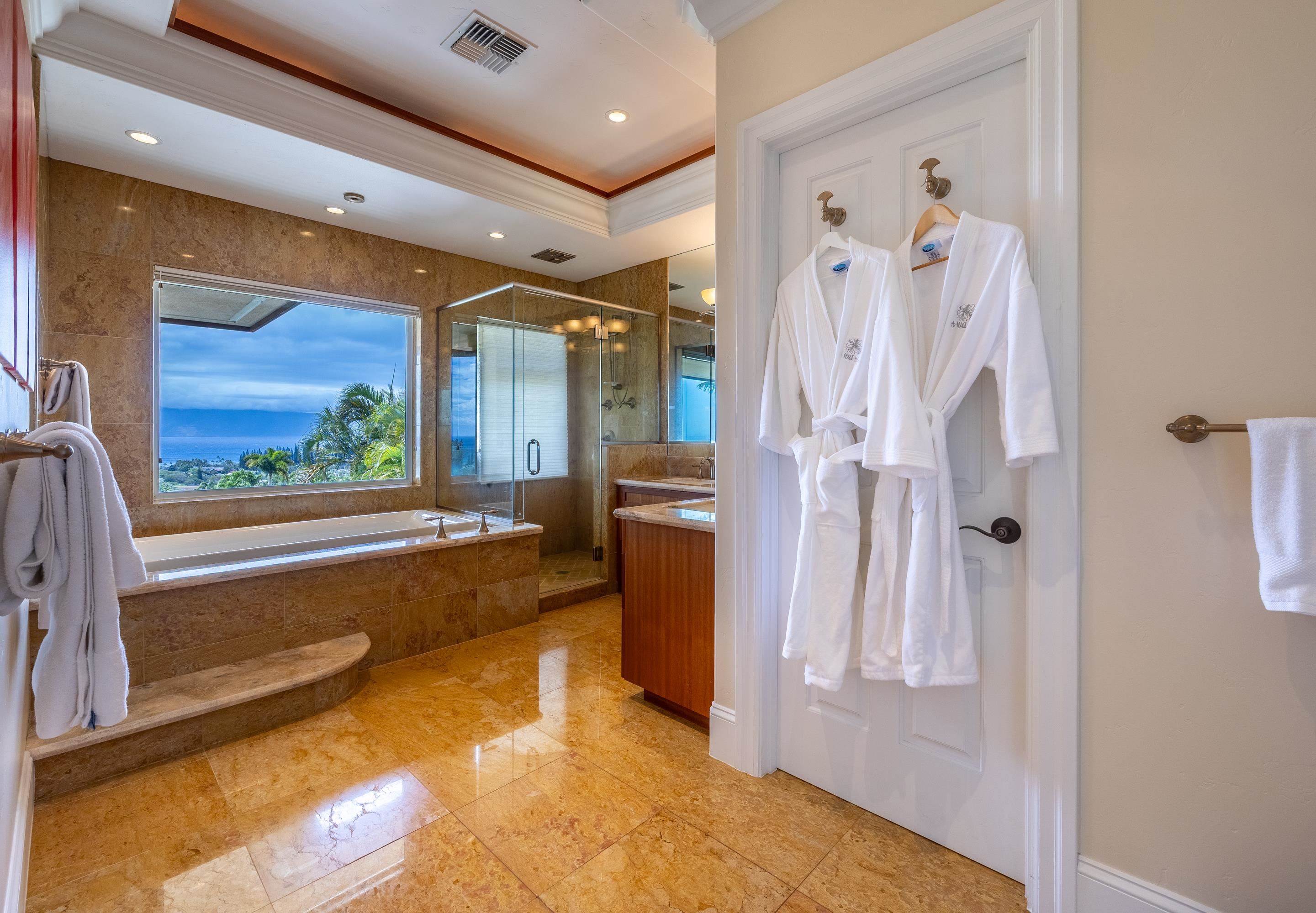 222 Crestview Road Lahaina, HI 96761 - Photo 32 of 49 Bath