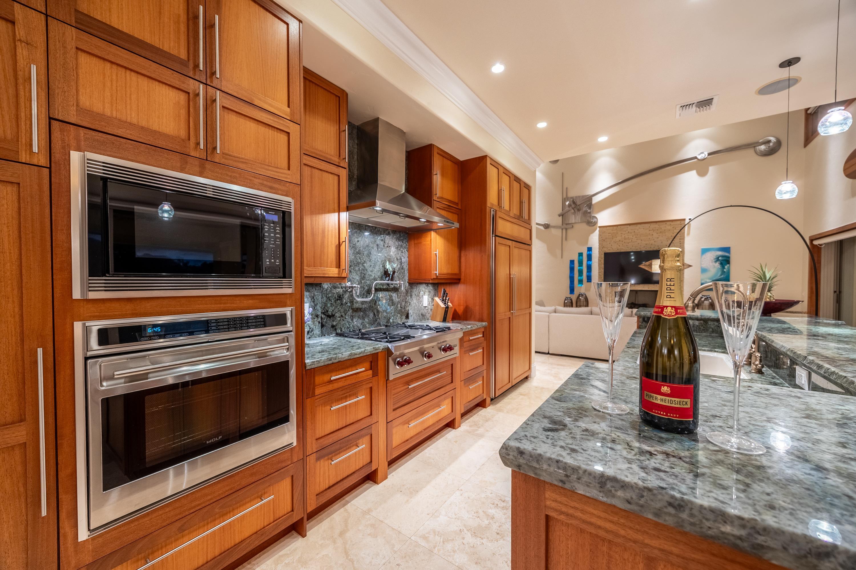 222 Crestview Road Lahaina, HI 96761 - Photo 44 of 49 Kitchen at sunset