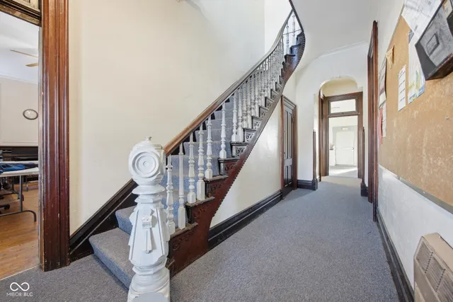 $250,000 | 125 West Washington Street, Shelbyville, IN 46176