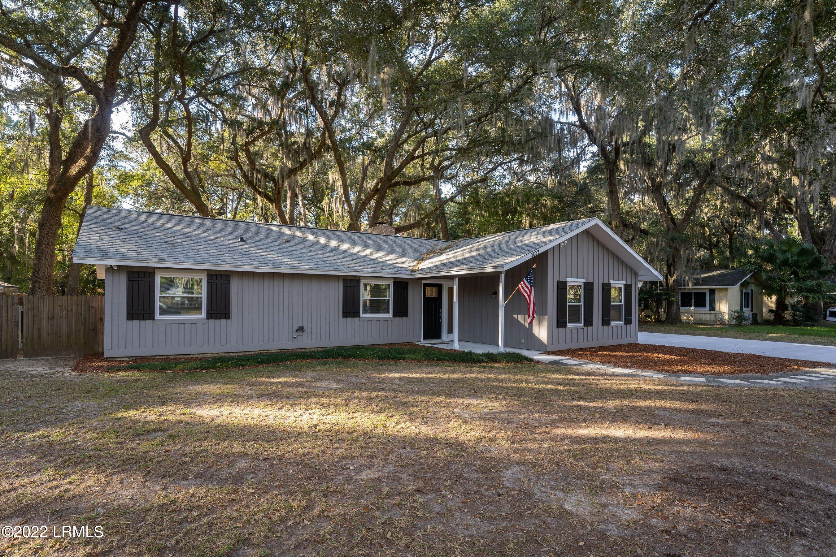 3032 Mink Point Boulevard Beaufort, SC 29902 - Photo 2 of 33 DSC05175-1.jpg-SMALL
