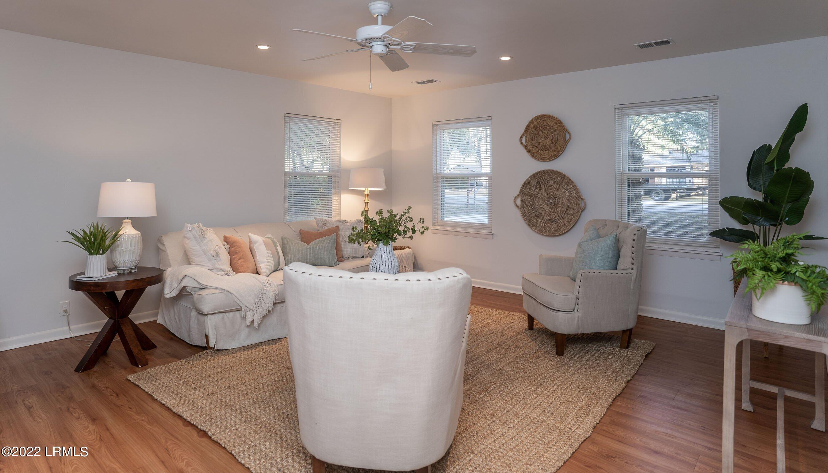 3032 Mink Point Boulevard Beaufort, SC 29902 - Photo 6 of 33 DSC05182-1.jpg-SMALL