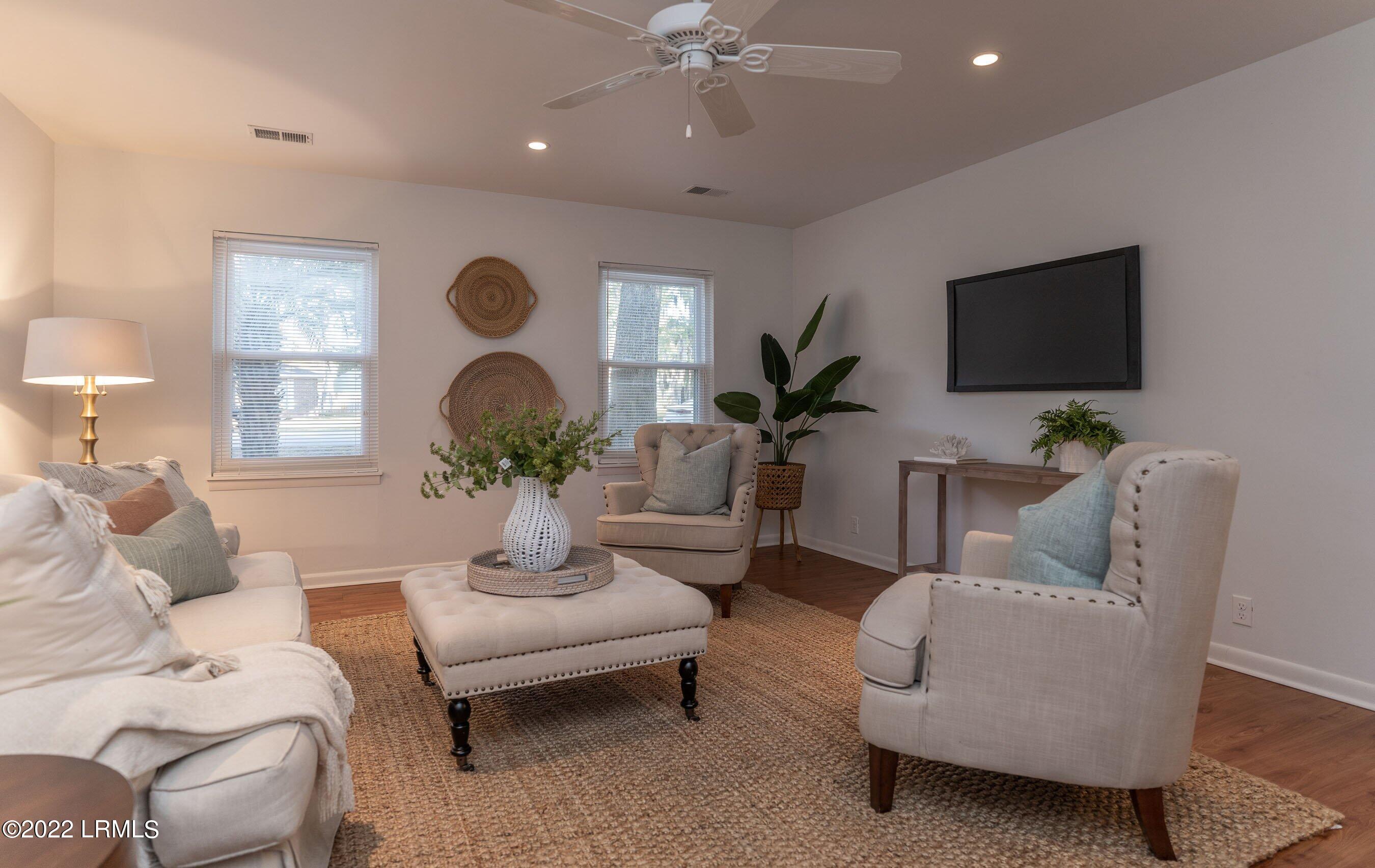 3032 Mink Point Boulevard Beaufort, SC 29902 - Photo 7 of 33 DSC05184-1.jpg-SMALL
