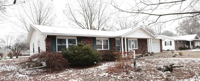 $198,000 | 334 Northwood Lane, Salem, IL 62881