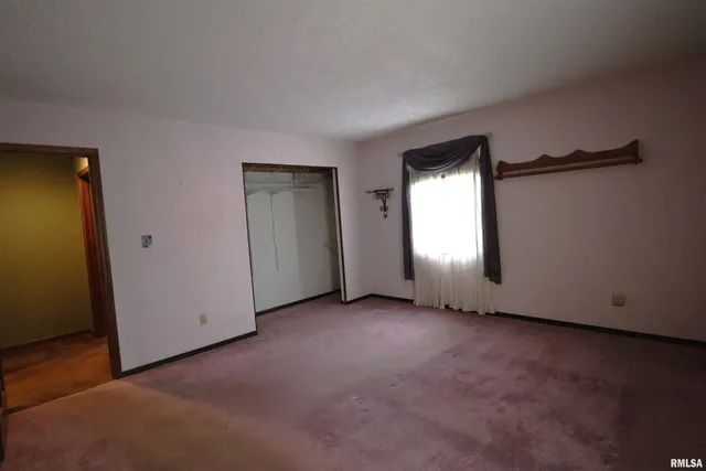 $198,000 | 334 Northwood Lane, Salem, IL 62881