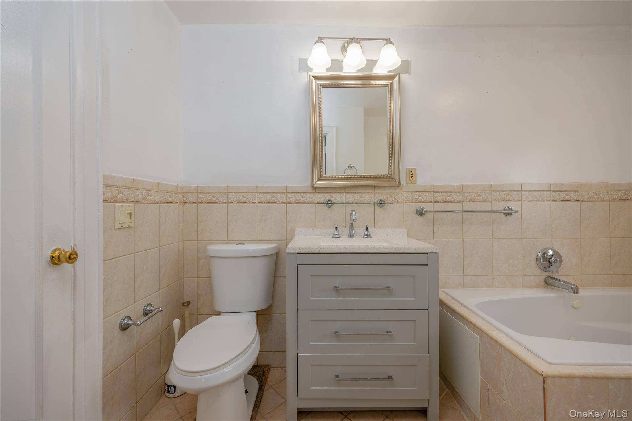 179-65 Selover Road Queens, NY 11434 - Photo 18 of 33 Primary Bathroom