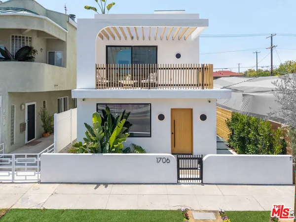 $4,995,000 | 1706 Abbot Kinney Boulevard, Venice, CA 90291
