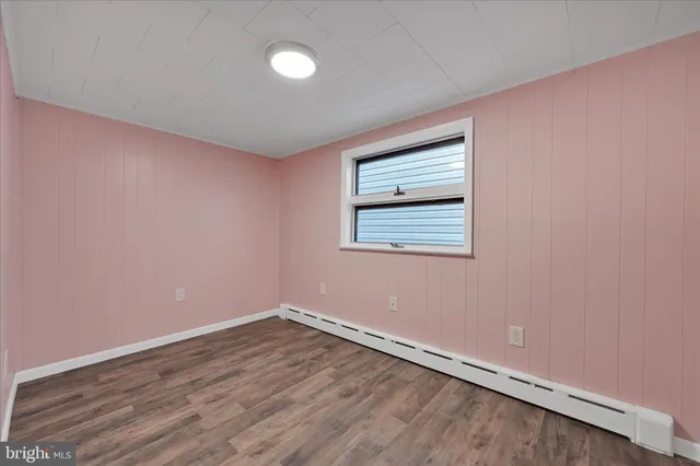 wooden floor in a room