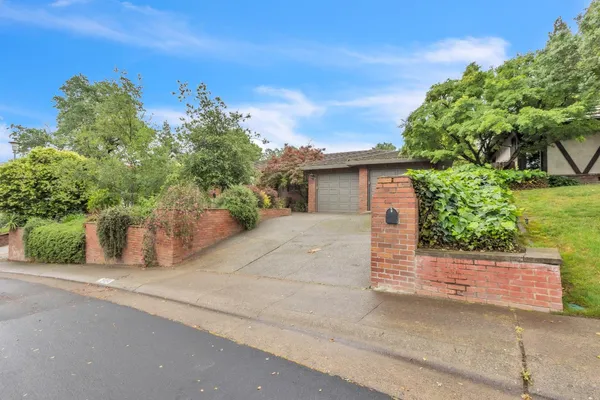 $664,000 | 8484 Oakwind Court, Orangevale, CA 95662