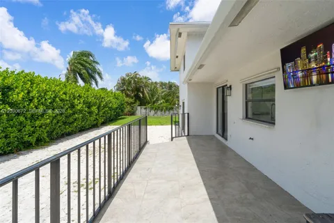 $699,500 | 9340 Northwest 32nd Street, Sunrise, FL 33351
