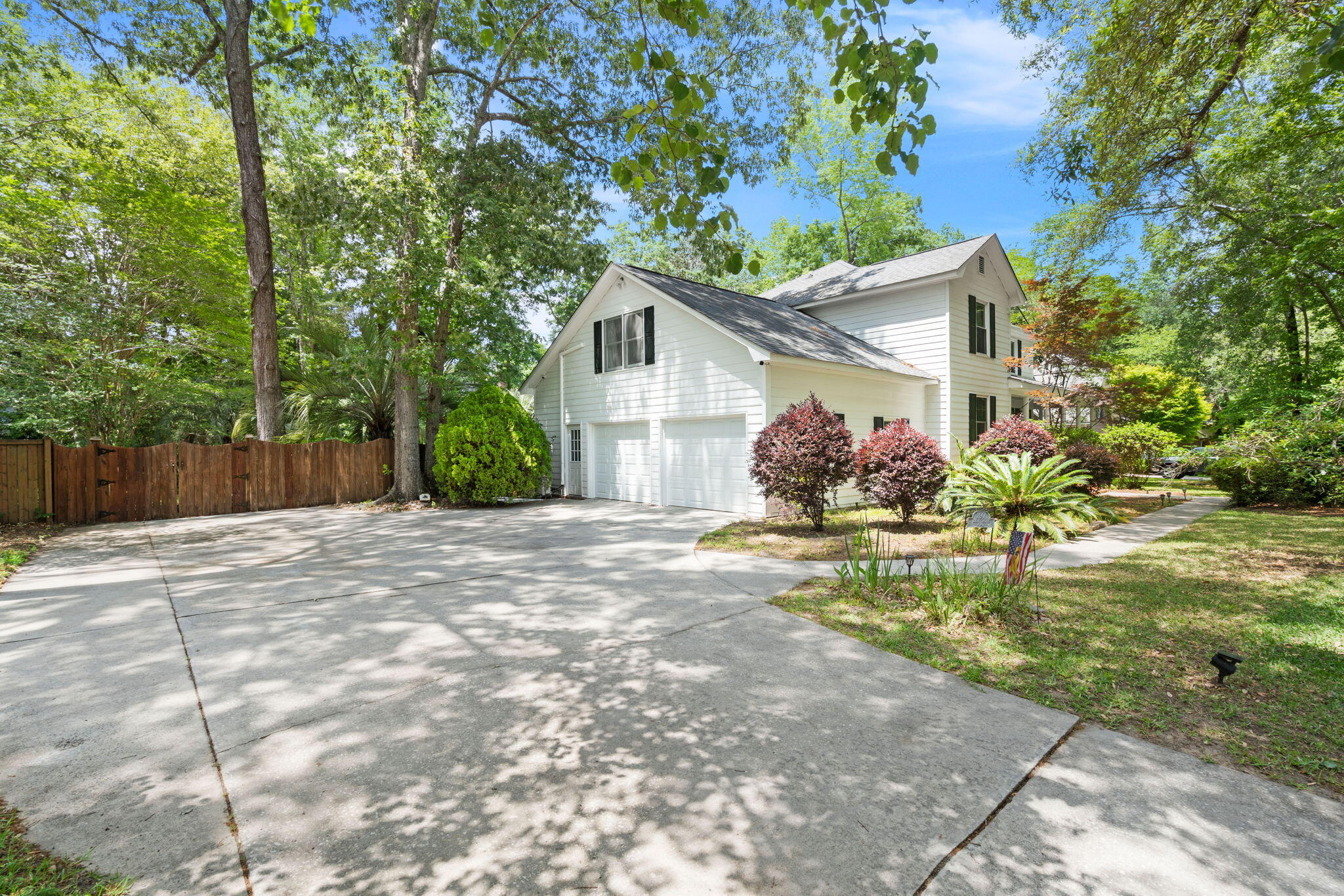197 High Grove Road Summerville, SC 29485 - Photo 4 of 43 4