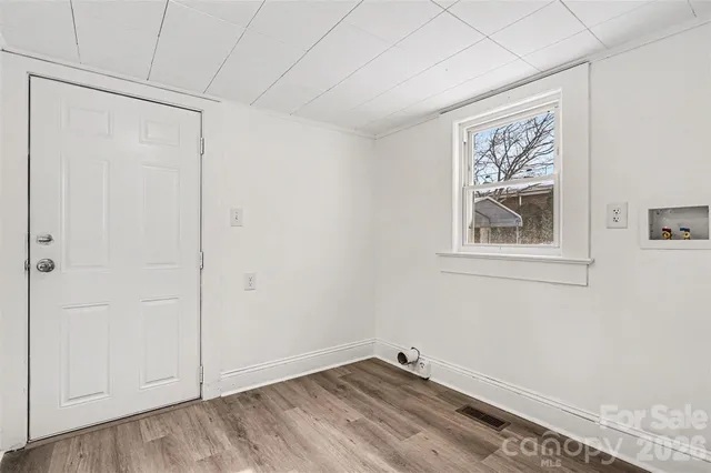 $229,900 | 3042 North Oxford Street, Claremont, NC 28610