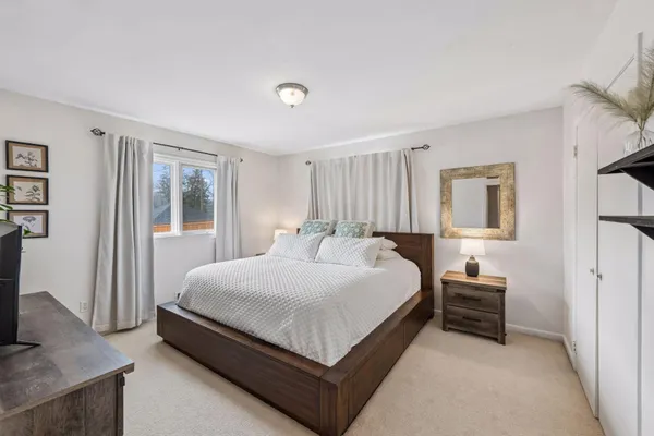 $319,999 | 317 East 1st Street, Waconia, MN 55387