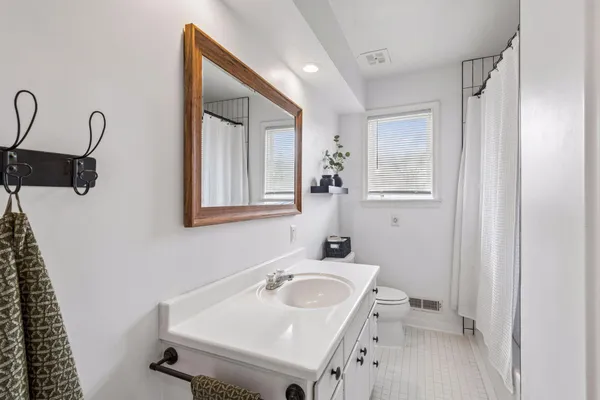 $319,999 | 317 East 1st Street, Waconia, MN 55387