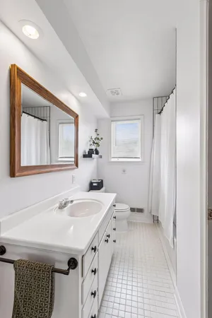 $319,999 | 317 East 1st Street, Waconia, MN 55387