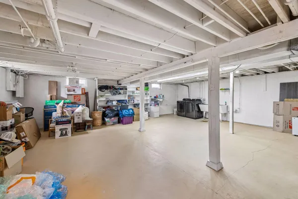 $319,999 | 317 East 1st Street, Waconia, MN 55387