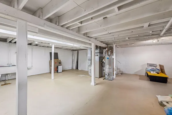 $319,999 | 317 East 1st Street, Waconia, MN 55387