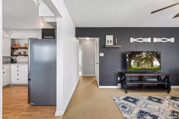 $319,999 | 317 East 1st Street, Waconia, MN 55387