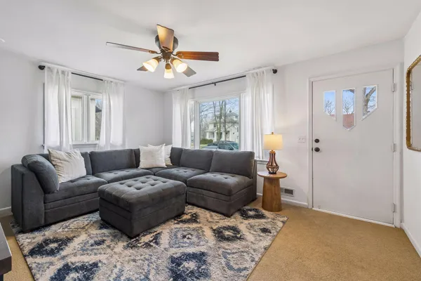 $319,999 | 317 East 1st Street, Waconia, MN 55387