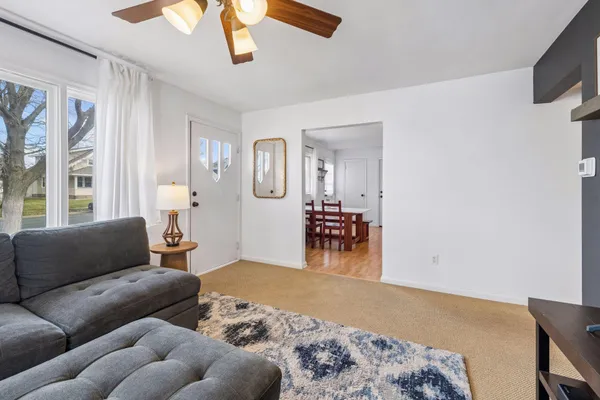 $319,999 | 317 East 1st Street, Waconia, MN 55387