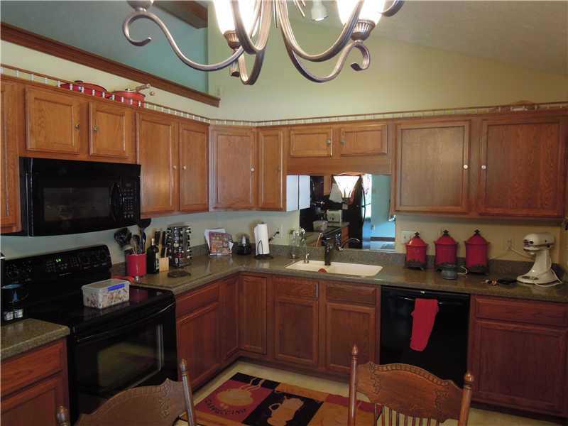 323 Mill Spring Court Fillmore, IN 46128 - Photo 5 of 13 Gallery Image 5