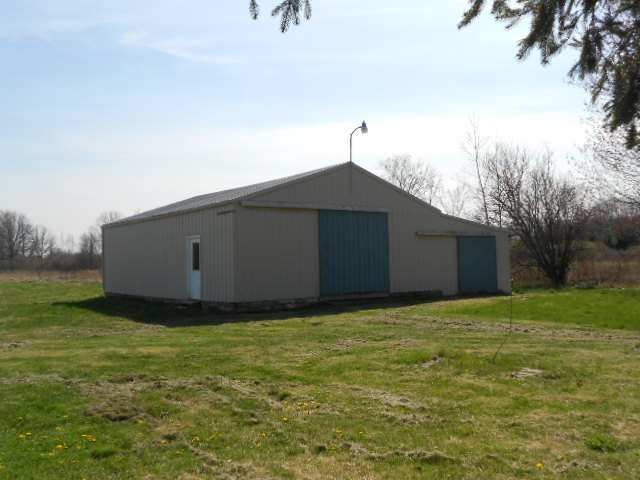 13707 Norman Road Yale, MI 48097 - Photo 2 of 19 31124743-1.JPG