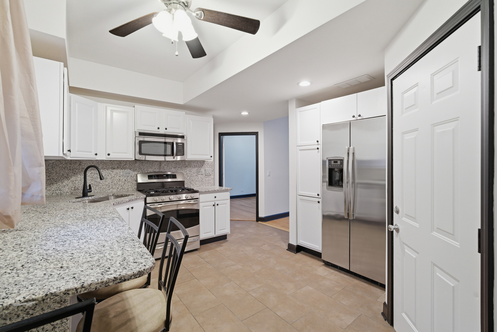 7009 West Altgeld Street, Unit G Chicago, IL 60707 - Photo 2 of 9