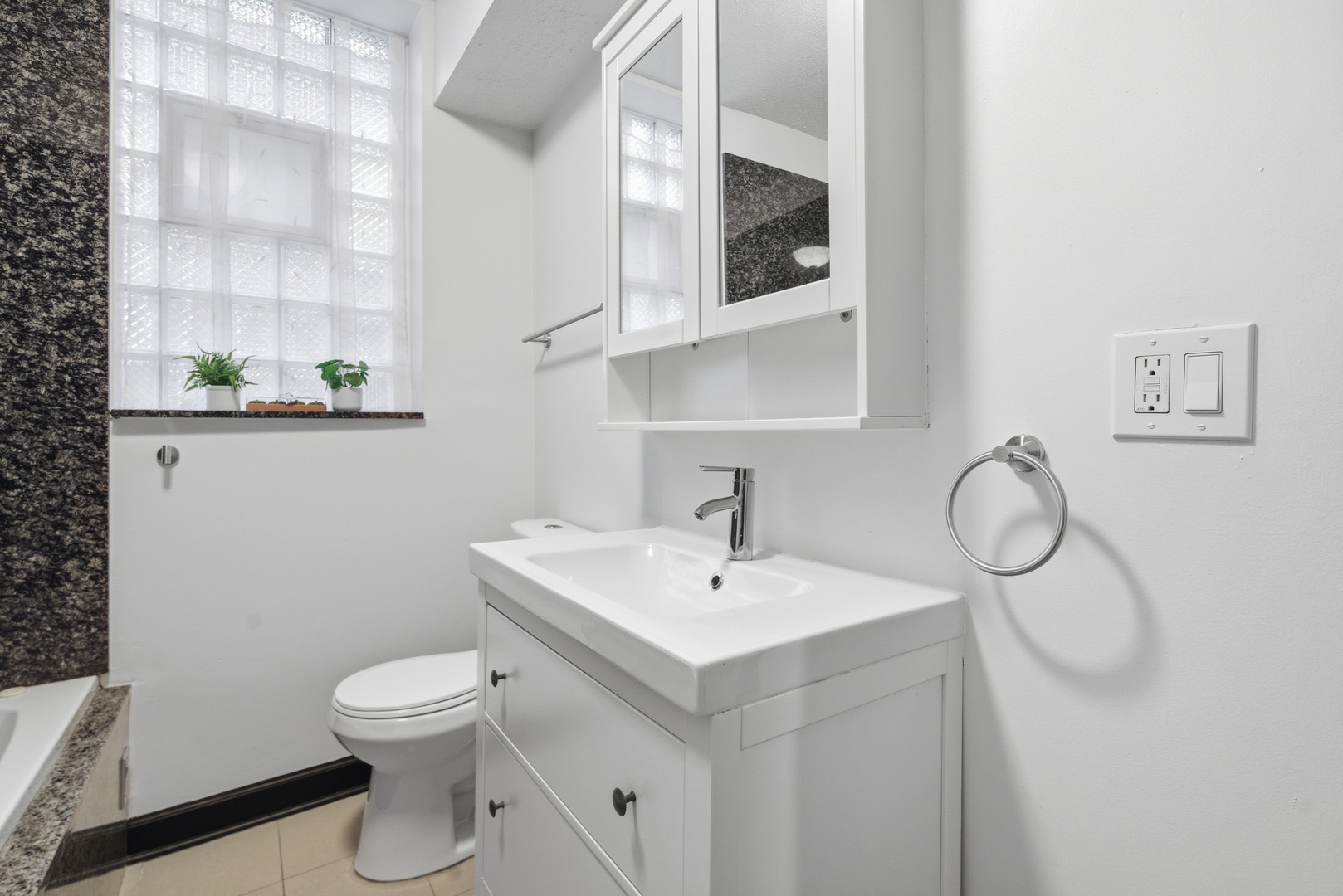 7009 West Altgeld Street, Unit G Chicago, IL 60707 - Photo 6 of 9