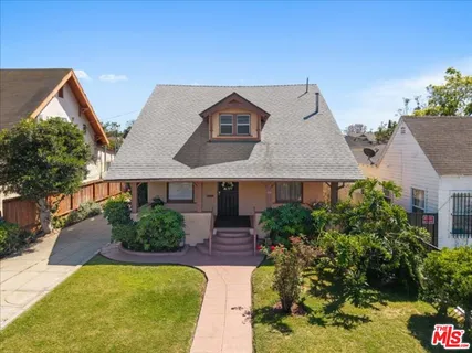 $770,000 | 144 West 45th Street, Los Angeles, CA 90037
