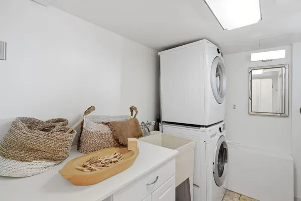 $1,197,000 | 14 Cragmont Court, Pacifica, CA 94044