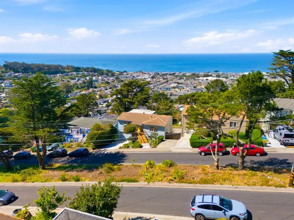 $1,197,000 | 14 Cragmont Court, Pacifica, CA 94044