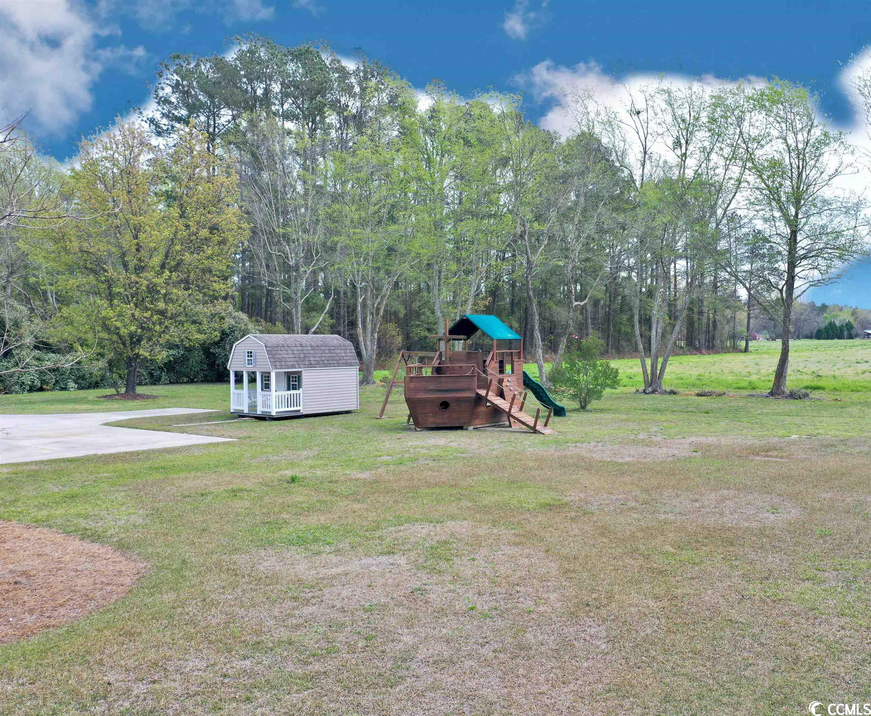 5325 Lake Russell Road Mullins, SC 29574 - Photo 36 of 38 Gallery Image 36