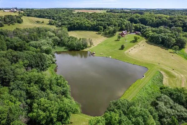 $1,488,000 | S1555 Farra Road, Wonewoc, WI 53968