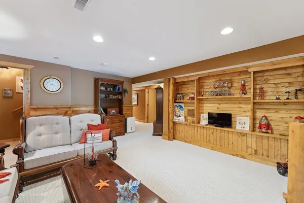 $1,488,000 | S1555 Farra Road, Wonewoc, WI 53968