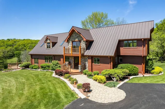 $1,488,000 | S1555 Farra Road, Wonewoc, WI 53968