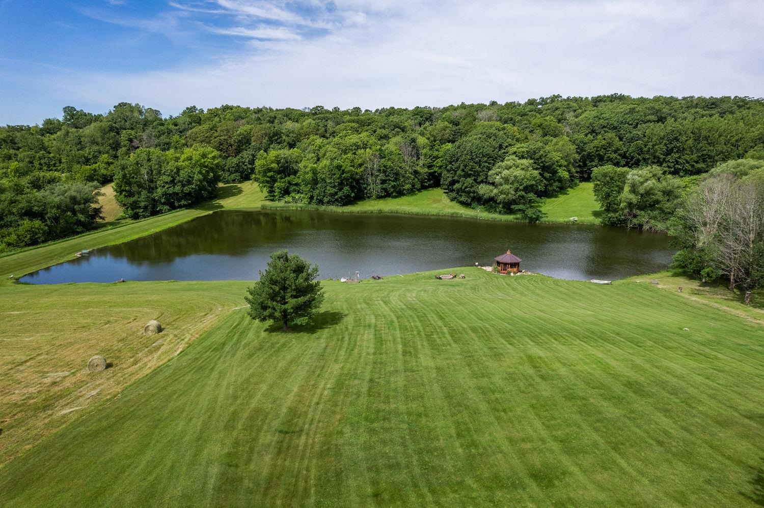 S1555 Farra Road Wonewoc, WI 53968 - Photo 6 of 90