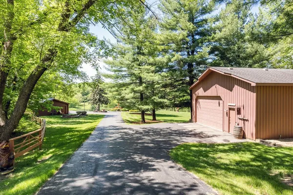 $1,488,000 | S1555 Farra Road, Wonewoc, WI 53968