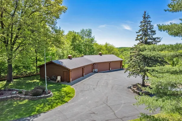 $1,488,000 | S1555 Farra Road, Wonewoc, WI 53968