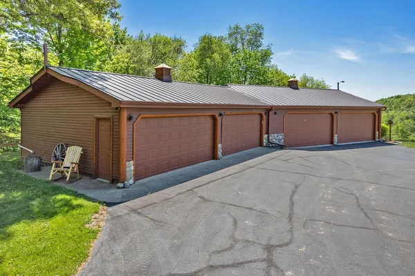 $1,488,000 | S1555 Farra Road, Wonewoc, WI 53968