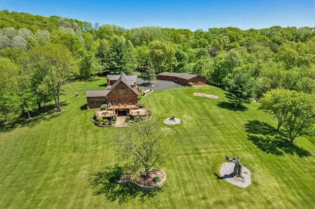 $1,488,000 | S1555 Farra Road, Wonewoc, WI 53968