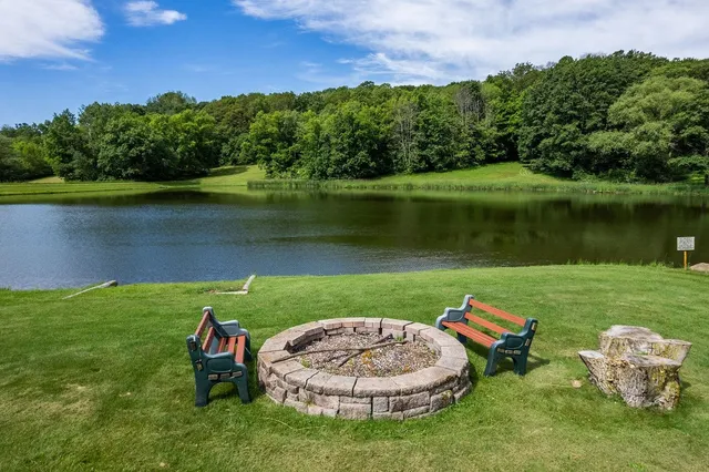 $1,488,000 | S1555 Farra Road, Wonewoc, WI 53968