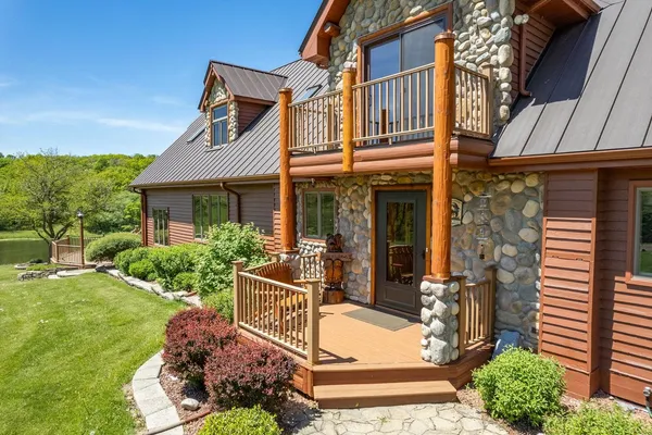 $1,488,000 | S1555 Farra Road, Wonewoc, WI 53968