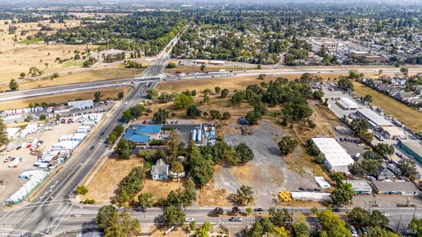 an aerial view of residential building and lake view